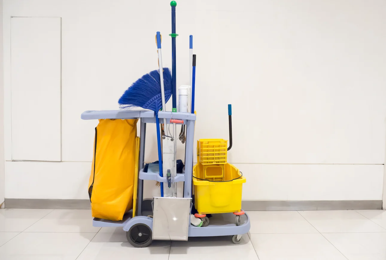 Day Porter Services in South Suburbs of Chicago Day Porter-cleaning-service